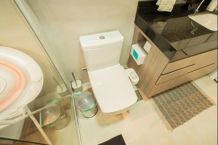 Apartamento à venda com 69m², 2 quartos e 1 vaga Apartamento à venda com 69m², 2 quartos e 1 vagaBanheiro