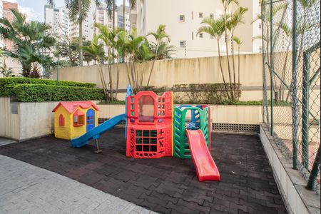 Apartamento à venda com 69m², 2 quartos e 1 vaga Apartamento à venda com 69m², 2 quartos e 1 vagaÁrea comum - Playground