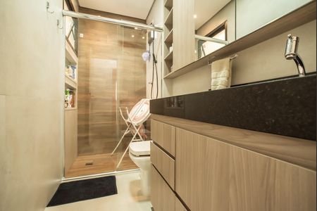 Apartamento à venda com 69m², 2 quartos e 1 vaga Apartamento à venda com 69m², 2 quartos e 1 vagaBanheiro