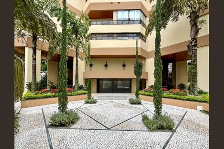 Apartamento à venda com 152m², 3 quartos e 3 vagasÁrea externa