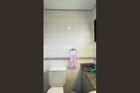 Apartamento à venda com 152m², 3 quartos e 3 vagasBanheiro social