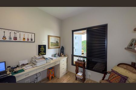 Apartamento à venda com 152m², 3 quartos e 3 vagasQuarto 