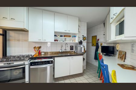 Apartamento à venda com 152m², 3 quartos e 3 vagasCozinha
