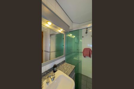 Apartamento à venda com 152m², 3 quartos e 3 vagasBanheiro social