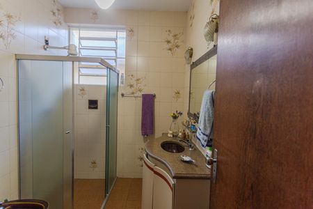 Casa à venda com 227m², 2 quartos e 2 vagas Casa à venda com 227m², 2 quartos e 2 vagasBanheiro Social