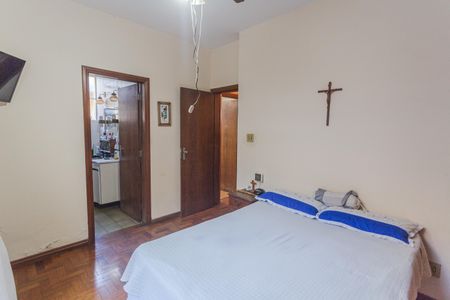Suíte de casa à venda com 2 quartos, 227m² em Nova Floresta, Belo Horizonte
