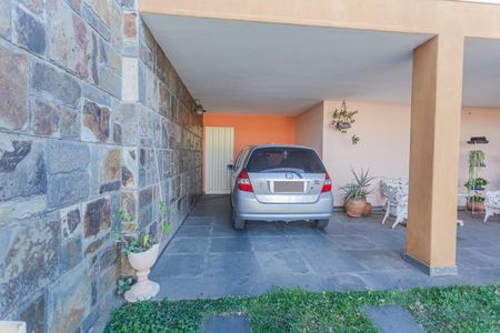 Garagem de casa à venda com 2 quartos, 227m² em Nova Floresta, Belo Horizonte