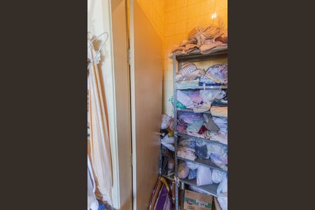 Casa à venda com 227m², 2 quartos e 2 vagas Casa à venda com 227m², 2 quartos e 2 vagasBanheiro do Quarto de Costura