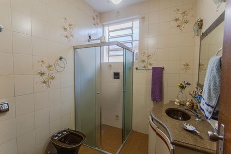 Casa à venda com 227m², 2 quartos e 2 vagas Casa à venda com 227m², 2 quartos e 2 vagasBanheiro Social