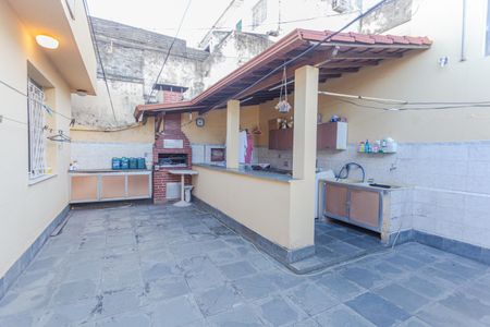Casa à venda com 227m², 2 quartos e 2 vagas Casa à venda com 227m², 2 quartos e 2 vagasÁrea de Serviço/Churrasqueira