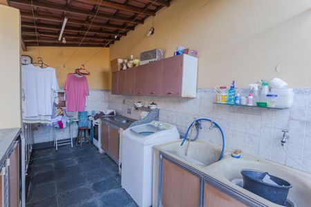 Casa à venda com 227m², 2 quartos e 2 vagas Casa à venda com 227m², 2 quartos e 2 vagasÁrea de Serviço/Churrasqueira