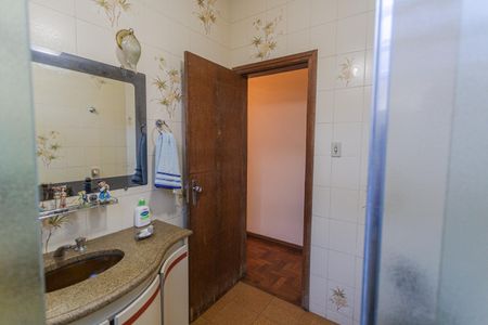 Casa à venda com 227m², 2 quartos e 2 vagas Casa à venda com 227m², 2 quartos e 2 vagasBanheiro Social