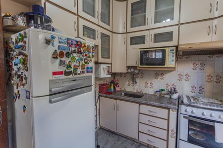 Casa à venda com 227m², 2 quartos e 2 vagas Casa à venda com 227m², 2 quartos e 2 vagasCozinha