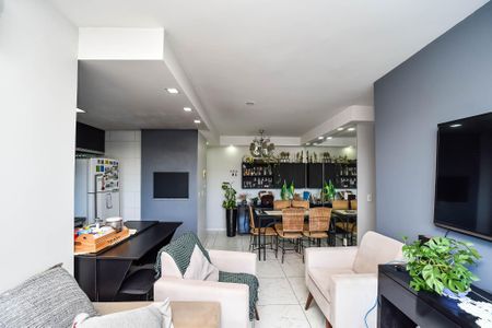 Sala de apartamento para alugar com 3 quartos, 85m² em Passo D’areia, Porto Alegre