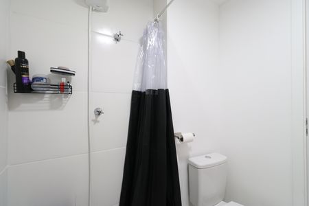 Banheiro de apartamento à venda com 1 quarto, 19m² em Água Branca, São Paulo