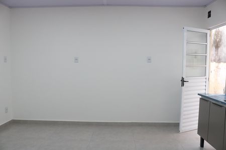 Sala e Cozinha Integrada de casa para alugar com 1 quarto, 30m² em Bom Retiro, São Paulo