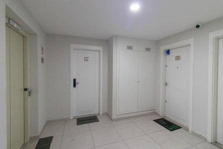 Apartamento para alugar com 42m², 2 quartos e 1 vagaHall de entrada