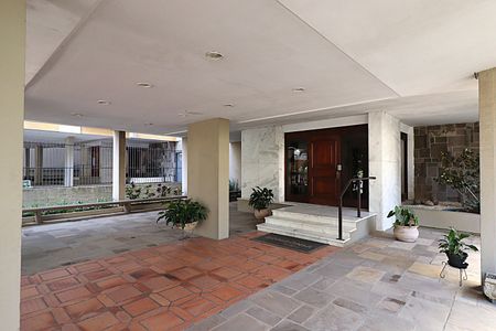 Apartamento à venda com 66m², 2 quartos e 1 vagaHall de entrada