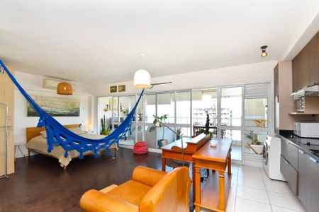 entrada de apartamento à venda com 1 quarto, 58m² em Pinheiros, São Paulo