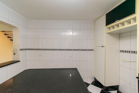 Cozinha de casa para alugar com 3 quartos, 280m² em Parque Sao Rafael, São Paulo