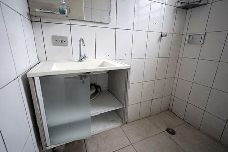Casa para alugar com 80m², 2 quartos e 1 vagaBanheiro Suíte