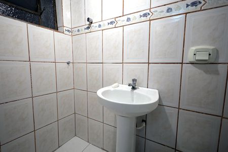 Banheiro de casa para alugar com 2 quartos, 80m² em Vila Luzita, Santo André