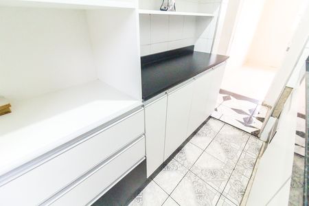 Apartamento para alugar com 48m², 2 quartos e sem vaga Apartamento para alugar com 48m², 2 quartos e sem vagaCozinha