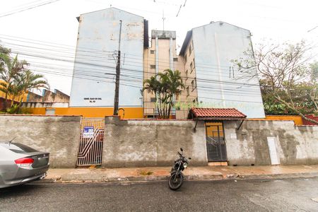 Fachada + Placa de apartamento para alugar com 2 quartos, 48m² em Cidade Tiradentes, São Paulo