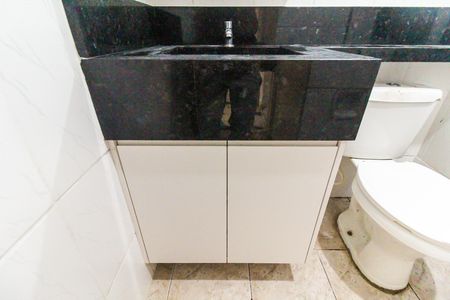 Apartamento para alugar com 48m², 2 quartos e sem vaga Apartamento para alugar com 48m², 2 quartos e sem vagaBanheiro