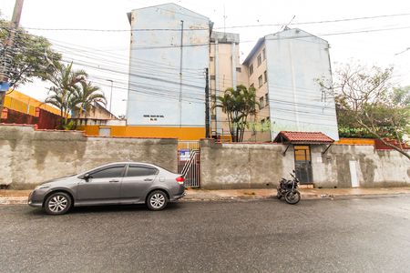 Apartamento para alugar com 48m², 2 quartos e sem vaga Apartamento para alugar com 48m², 2 quartos e sem vagaFachada + Placa
