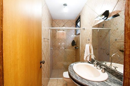 Apartamento para alugar com 120m², 3 quartos e 2 vagasBanheiro da Suíte