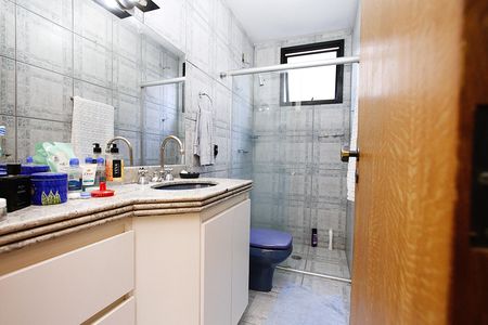 Apartamento para alugar com 120m², 3 quartos e 2 vagasBanheiro Social