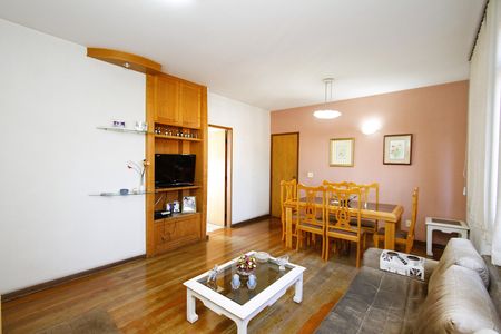 Apartamento para alugar com 3 quartos, 120m² em Carlos Prates, Belo Horizonte
