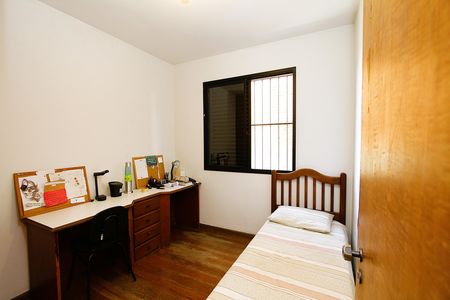 Quarto 1 de apartamento para alugar com 3 quartos, 120m² em Carlos Prates, Belo Horizonte