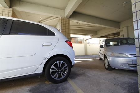 Garagem de apartamento para alugar com 3 quartos, 120m² em Carlos Prates, Belo Horizonte