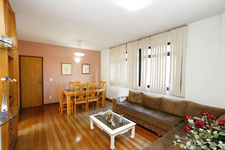 Apartamento para alugar com 120m², 3 quartos e 2 vagasSala