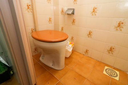 Apartamento para alugar com 89m², 3 quartos e sem vaga Apartamento para alugar com 89m², 3 quartos e sem vagaBanheiro de serviço