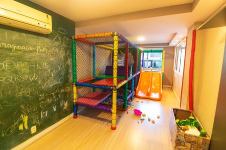 Apartamento à venda com 60m², 2 quartos e 1 vagaÁrea comum