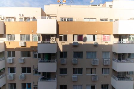 Vista do Quarto  de apartamento à venda com 2 quartos, 60m² em Pendotiba, Niterói