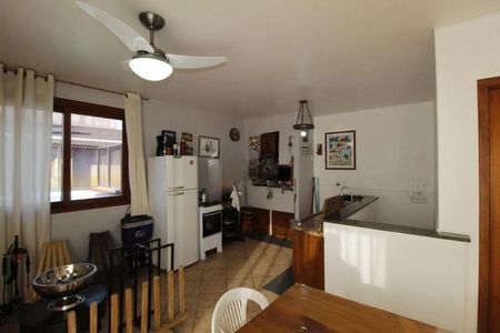 Apartamento para alugar com 241m², 3 quartos e 2 vagas