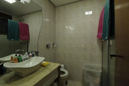 Apartamento para alugar com 241m², 3 quartos e 2 vagas