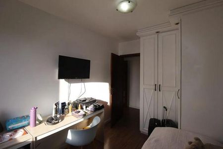 Apartamento para alugar com 241m², 3 quartos e 2 vagas