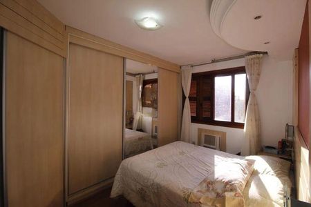 Apartamento para alugar com 241m², 3 quartos e 2 vagas