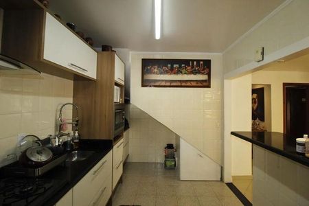 Apartamento para alugar com 241m², 3 quartos e 2 vagas