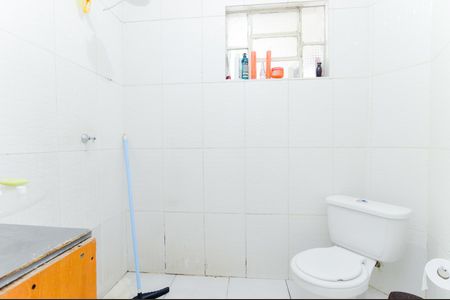 Casa à venda com 350m², 4 quartos e 3 vagasBanheiro Casa 2