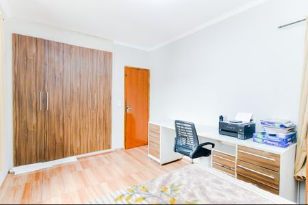 Casa à venda com 350m², 4 quartos e 3 vagasQuarto 1 