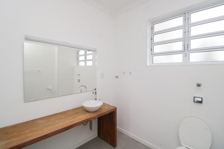 Apartamento para alugar com 265m², 4 quartos e 1 vaga Apartamento para alugar com 265m², 4 quartos e 1 vagaBanheiro da Suíte