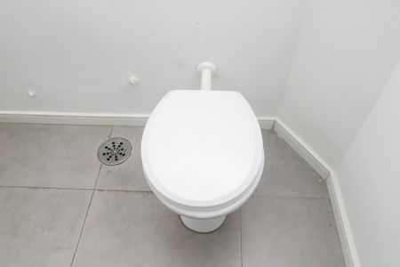 Apartamento para alugar com 265m², 4 quartos e 1 vaga Apartamento para alugar com 265m², 4 quartos e 1 vagaBanheiro Social