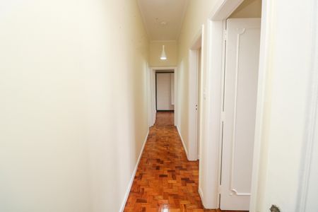 Apartamento para alugar com 265m², 4 quartos e 1 vaga Apartamento para alugar com 265m², 4 quartos e 1 vagaCorredor