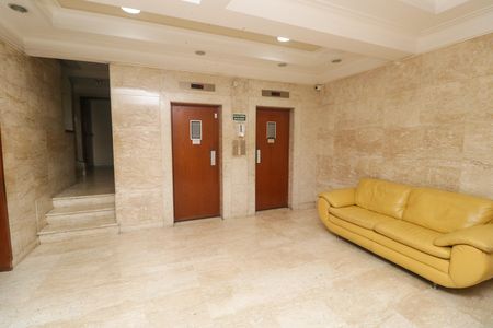 Apartamento para alugar com 265m², 4 quartos e 1 vaga Apartamento para alugar com 265m², 4 quartos e 1 vagaHall de entrada